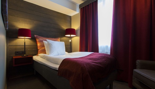 Deluxe Single Room