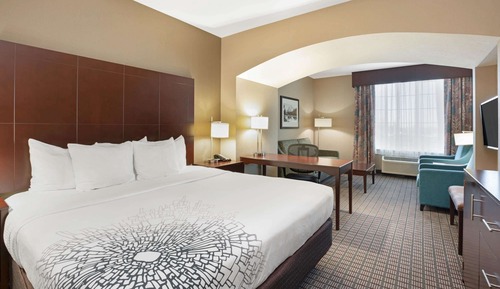 Deluxe Room, 1 King Bed, Non Smoking (Deluxe Executive Room)