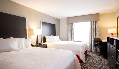 Room, 2 Queen Beds, Accessible (Roll In Shower)