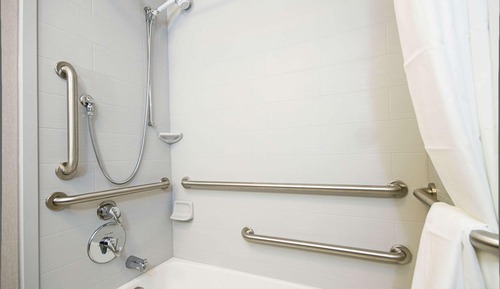 King, Accessible, Bathtub