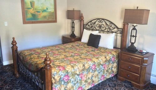 Classic Room, 1 Queen Bed