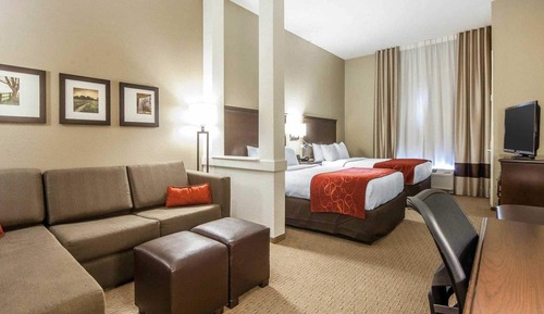 Suite, 2 Queen Beds, Non Smoking