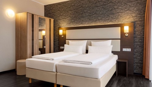 Comfort Twin Room (Plus)