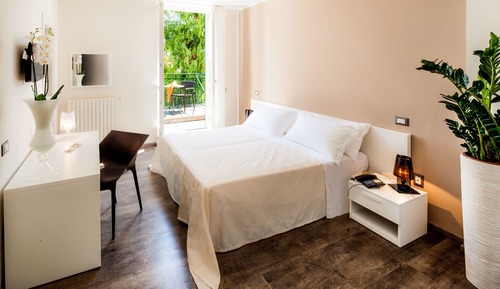 Deluxe Double or Twin Room, Sea View