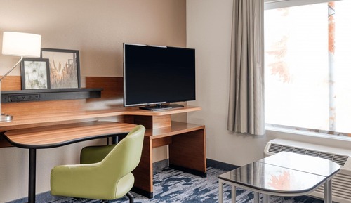 Suite, 1 King Bed with Sofa bed, Non Smoking (Hearing Accessible)