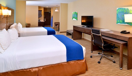 Standard Room, 2 Queen Beds, Accessible Bathtub (Mobility)
