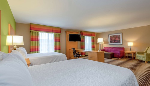 Suite, 2 Queen Beds, Non Smoking