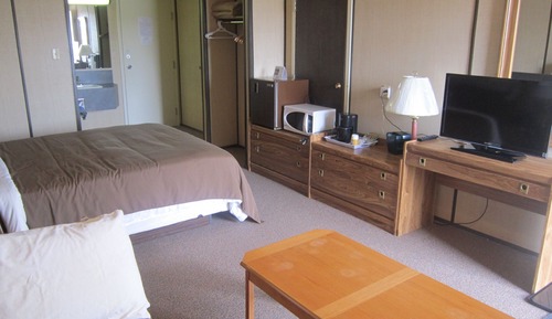 Standard Room, 1 Queen Bed