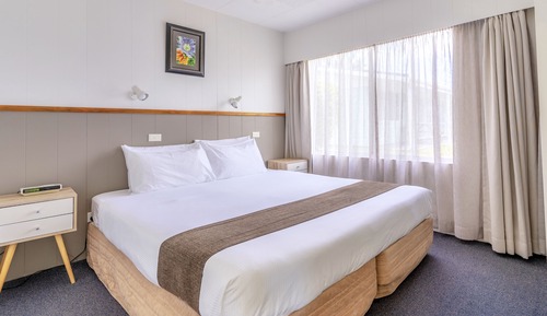 Standard 1 Bedroom Apartment