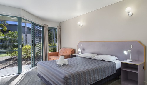 Standard Room (Queen and Single)