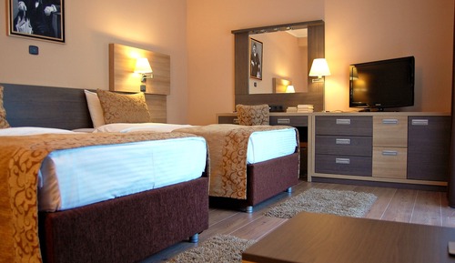 Classic Twin Room, 1 Bedroom, Smoking, Park View