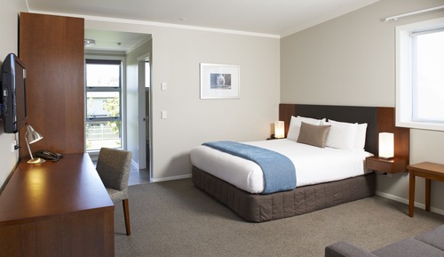 Corporate King Apartment