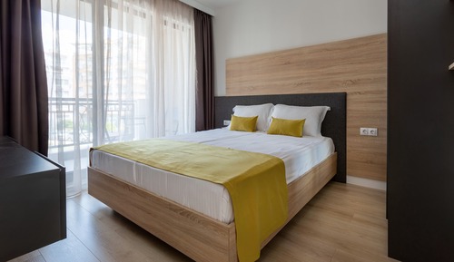 Junior Apartment