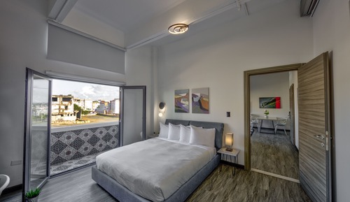 Premier Apartment