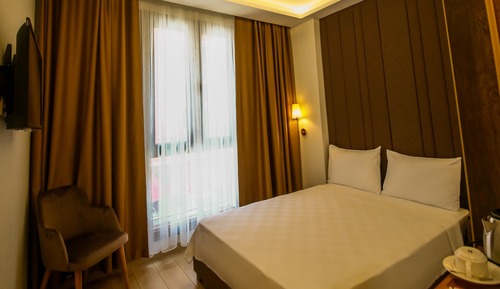 Classic Double Room