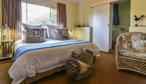 House, Multiple Bedrooms, Terrace, Garden View