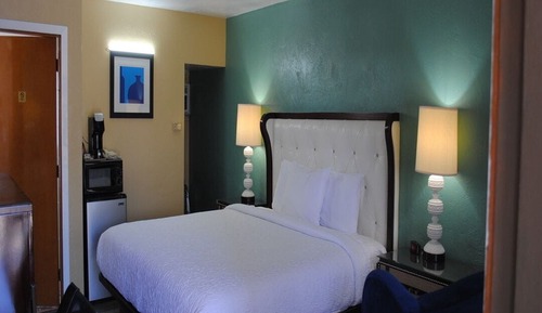 Standard Single Room, 1 King Bed