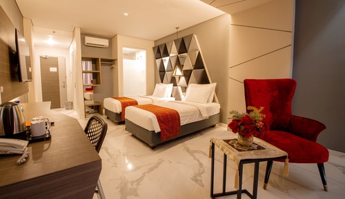 Deluxe Twin Room, City View