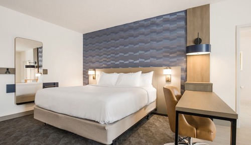 Suite, 1 King Bed with Sofa bed, Accessible, Non Smoking (No Pets)