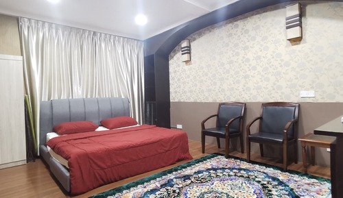 Room, Private Bathroom