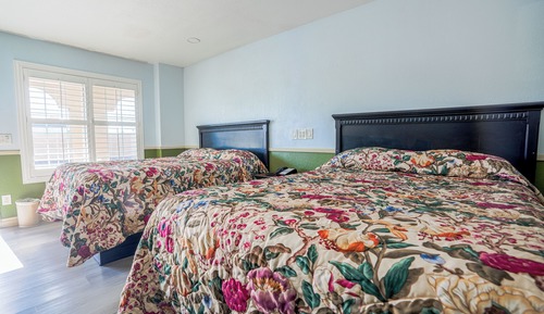 Room, 2 Queen Beds, Non Smoking