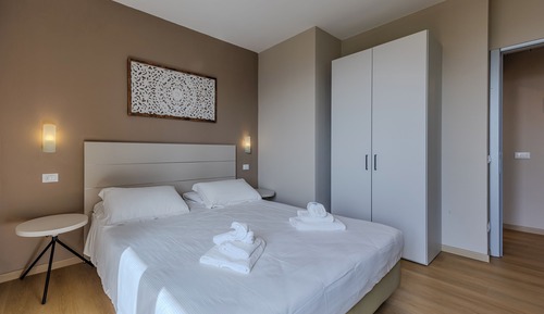 Superior Apartment, Lake View