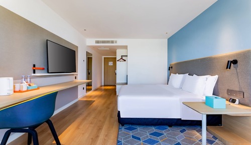 Standard Room, 1 King Bed, City View (Extra Floor Space, Smart Room)