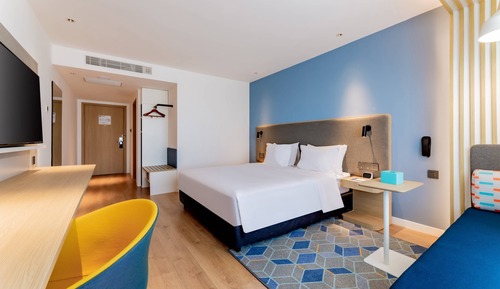 Standard Room, 1 King Bed (Smart Room)
