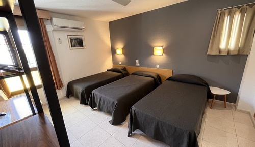 Comfort Triple Room