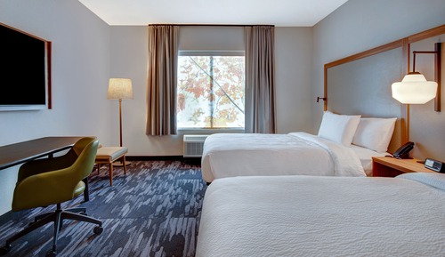 Room, 2 Queen Beds, Non Smoking (Mobility Accessible, Tub)