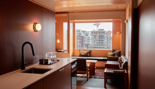 Suite, 1 King Bed