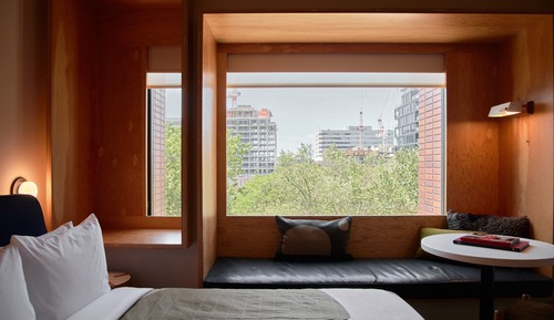 Room, Mobility Accessible (Medium)