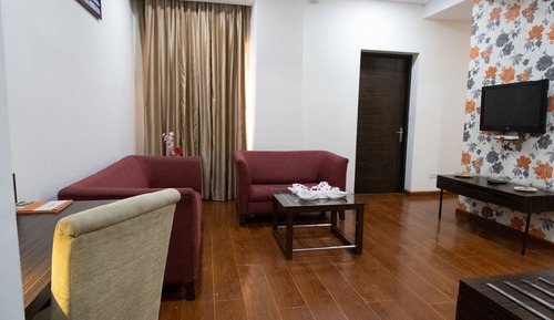 Royal Studio Suite