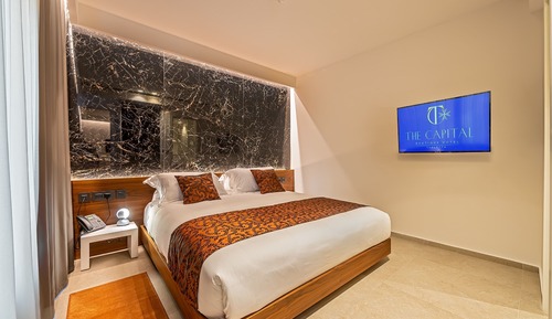 Deluxe Suite with Seaview