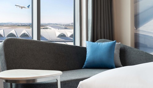 Standard Room, 1 King Bed