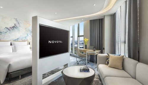 Standard Suite, 1 King Bed