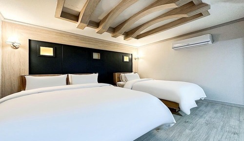 Family Twin Room