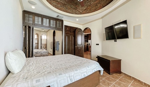 Comfort Condo, 2 Bedrooms, Ocean View