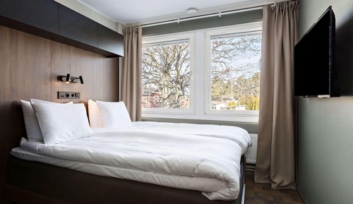 Standard Studio, 1 Queen Bed, Non Smoking, Kitchenette