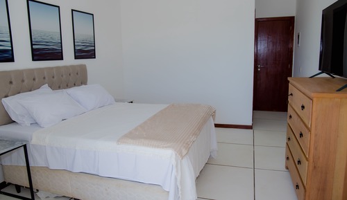 Comfort Room, 1 Queen Bed, Sea View