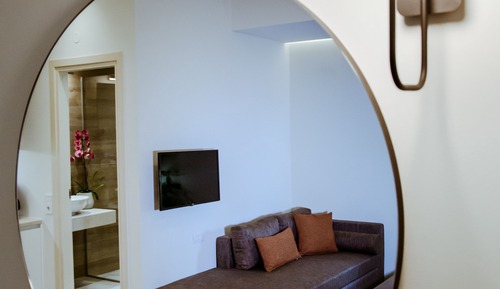 Premium Suite (4 Beds)