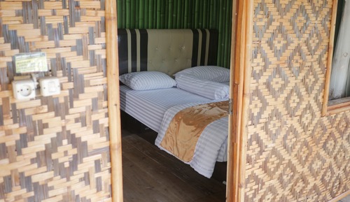 Single Room (with AC)