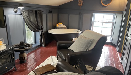 Cottage Room