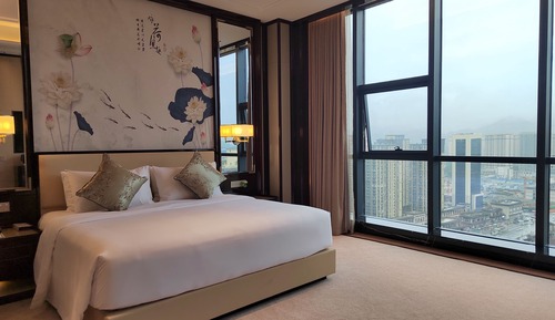 Deluxe Suite (Club)