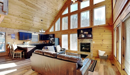 Studio (3 Bedrooms)