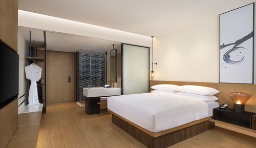 Family Room, 1 King Bed