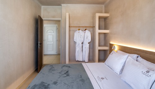 Honeymoon Suite, Sea View & Outdoor Hot Tub