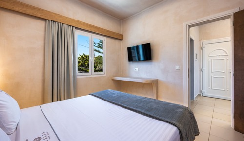 Family Suite, Sea View & Outdoor Hot Tub