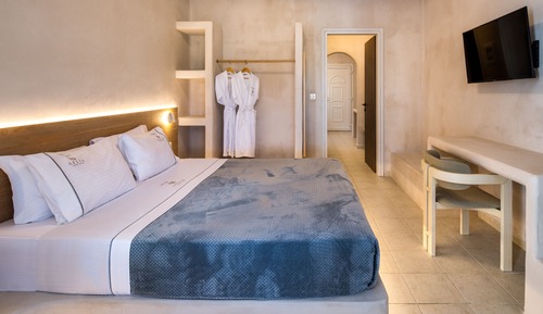 Elegant Family Suite, Sea View or Pool View