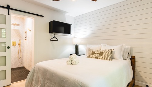 Bungalow, Multiple Bedrooms